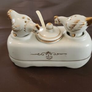 Vintage Ceramic Chicken Salt and Pepper Shakers